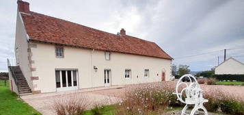 Corps de ferme env. 140 M2 sur terrain clos de 2160 M2 avec