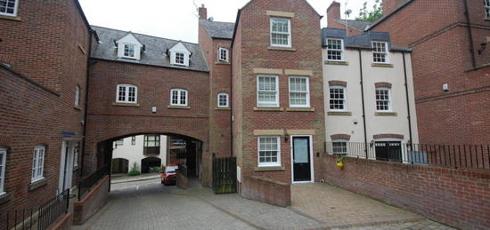 Flat to rent in South Street, Durham DH1