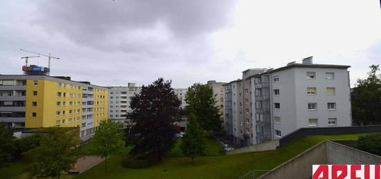 MODERNE 2-ZIMMER WOHNUNG MIT KÜCHE UND BALKON IN TOP LAGE