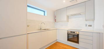 2 bed flat to rent