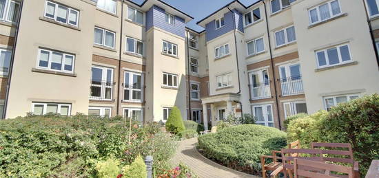 Flat for sale in Alverstone Road, Southsea PO4