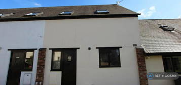 2 bedroom terraced house