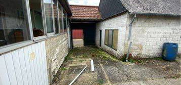 Maison 90m2 + jardin 400m2 + grange 120m2 et dépendance