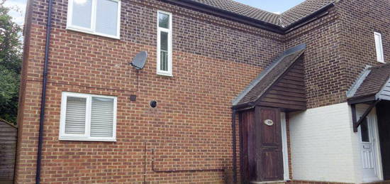 2 bedroom terraced house