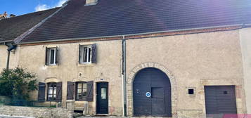 Maison de village 1 étage  à vendre, 5 pièces, 3 chambres, 119 m²