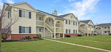 Steeplechase Apartments and Townhomes, Toledo, OH 43615