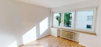 2 Zimmer mit kleiner Wohnküche und Balkon