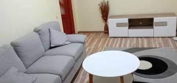 Apartament de vanzare, 2 camere - str. Tineretului