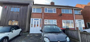 3 bed semi-detached house for sale