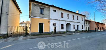 Casa indipendente in Via G. Bazzini 28