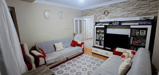 SULYAPIDAN ÇİNÇİNDERE CADDESİNDE 2+1 SATILIK ARA KAT DAİRE