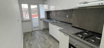 Arrendamento de Apartamento T3  na rua Antero de Quental, 6