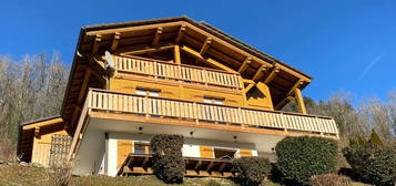 Haute Savoie (74), à vendre VERCHAIX - Domaine skiable Grand Massif - Chalet P6