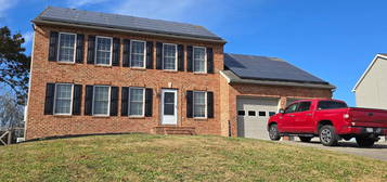 118 Joel Cir, Smithsburg, MD 21783