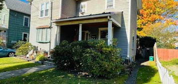 22 Cedar St, Warren, PA 16365