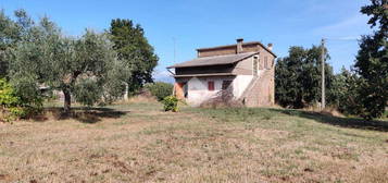 CASA INDIPENDENTE A FABRICA DI ROMA