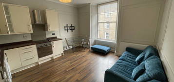 2 bed flat to rent