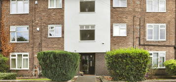 Flat for sale in Ivy Avenue, Liverpool L19