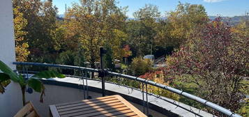 Sonnige 2-Zimmer-Wohnung mit Balkon und EBK mit Blick ins Grünein Stuttgart