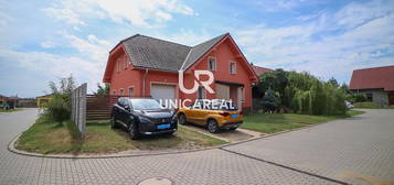 Prodej  rodinného domu 233 m², pozemek 651 m²