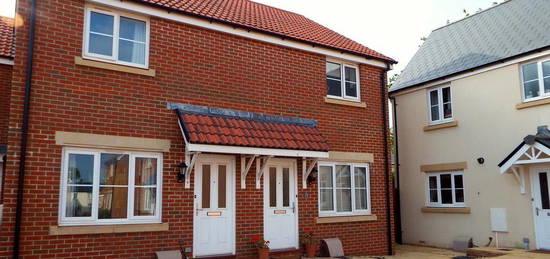 2 bedroom semi-detached house to rent