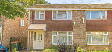 3 bed semi-detached house for sale