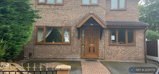 4 bedroom semi-detached house