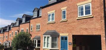 Flat to rent in Mill House Mews, Abbey Foregate, Shrewsbury SY2