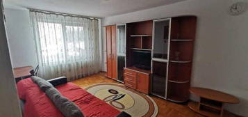 Apartament de 2 camere, 55 mp, centrala, decomandat, balcon, AC, Crangasi