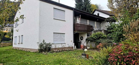 Großzügiges Einfamilienhaus mit ELW in herrlicher LAGE!!