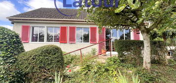 MAISON DE PLAIN PIED SUR SOUS SOL SITUEE A PROXIMITE DE BU