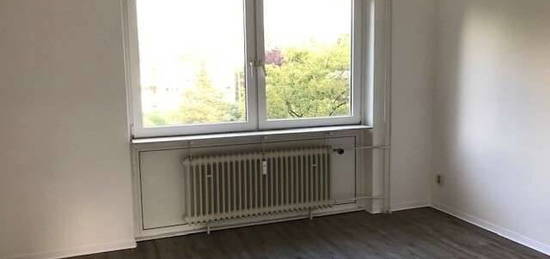 *Schöner Wohnen in Schleswig ab sofort - helle 3-Zimmerwohnung*