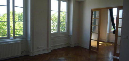 Location appartement 3 pièces 68 m²