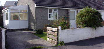 Bungalow to rent in Palmers Terrace, Treknow PL34