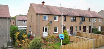 2 bed semi-detached house for sale