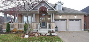 40 Locust Dr, Brampton, ON L6R 0W2