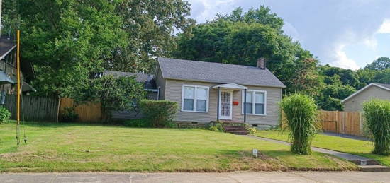 380 Sugg St, Madisonville, KY 42431