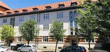 Ruhige, renovierte 3-Zi.-Mietwohnung, Balkon, Badewanne, große Küche in Arnstadt 