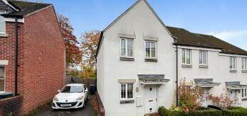 2 bedroom semi-detached house for sale