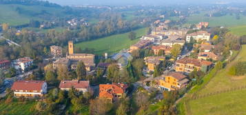 Villa in vendita in via Fratelli Cervi, 16