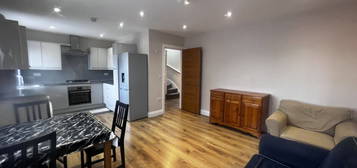 2 bed flat to rent