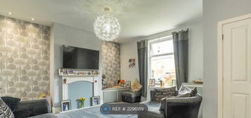 3 bed terraced house to rent