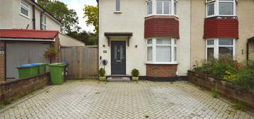 3 bedroom semi-detached house to rent