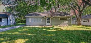 36 Independence Rd, Toledo, OH 43607