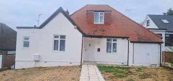 4 bedroom detached house to rent