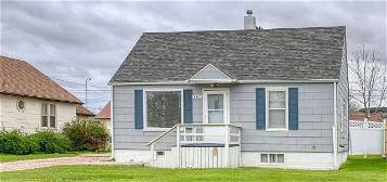 705 Wood Ave, Rapid City, SD 57701