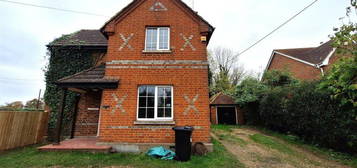 3 bedroom detached house