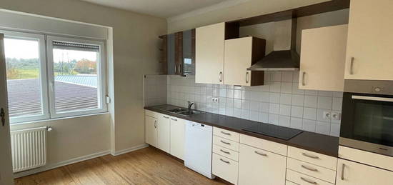 Appartement  à louer, 3 pièces, 2 chambres, 135 m²