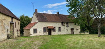 MAISON DE CAMPAGNE SUR ENVIRON 1000M²