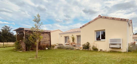 Maison de plain-pied  à vendre, 4 pièces, 3 chambres, 95 m²